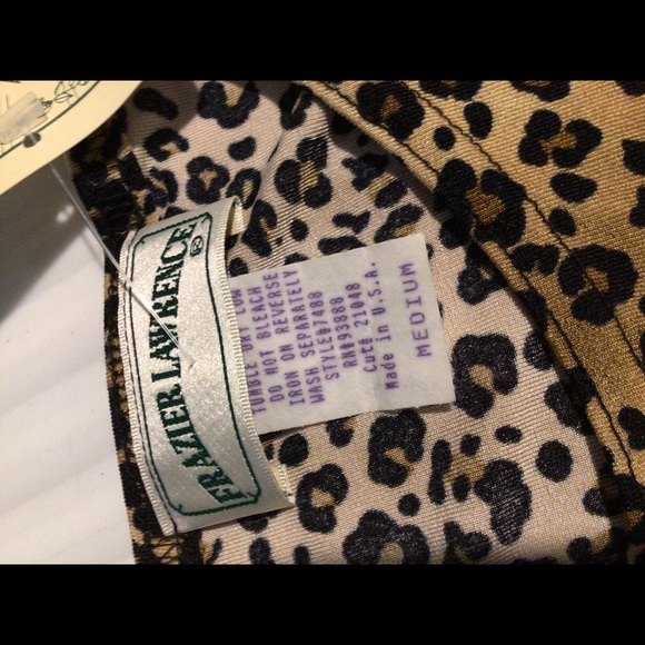 Top - Picture 4 of 4